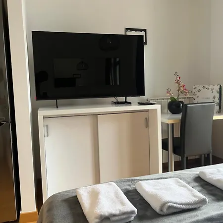 アパート Bw Parkview ベオグラード